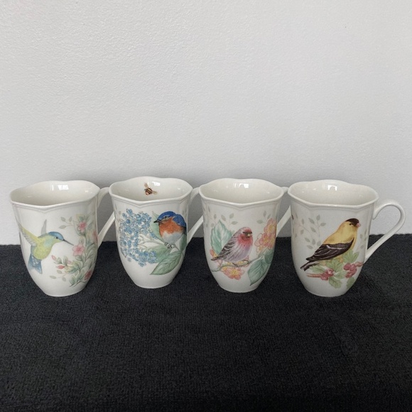 Set of 4 LENOX Butterfly Meadow Flutter Bird Mugs - Picture 2 of 16